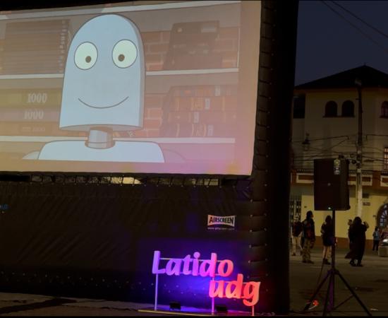 Latido UdG Sabado Cine al Aire Libre